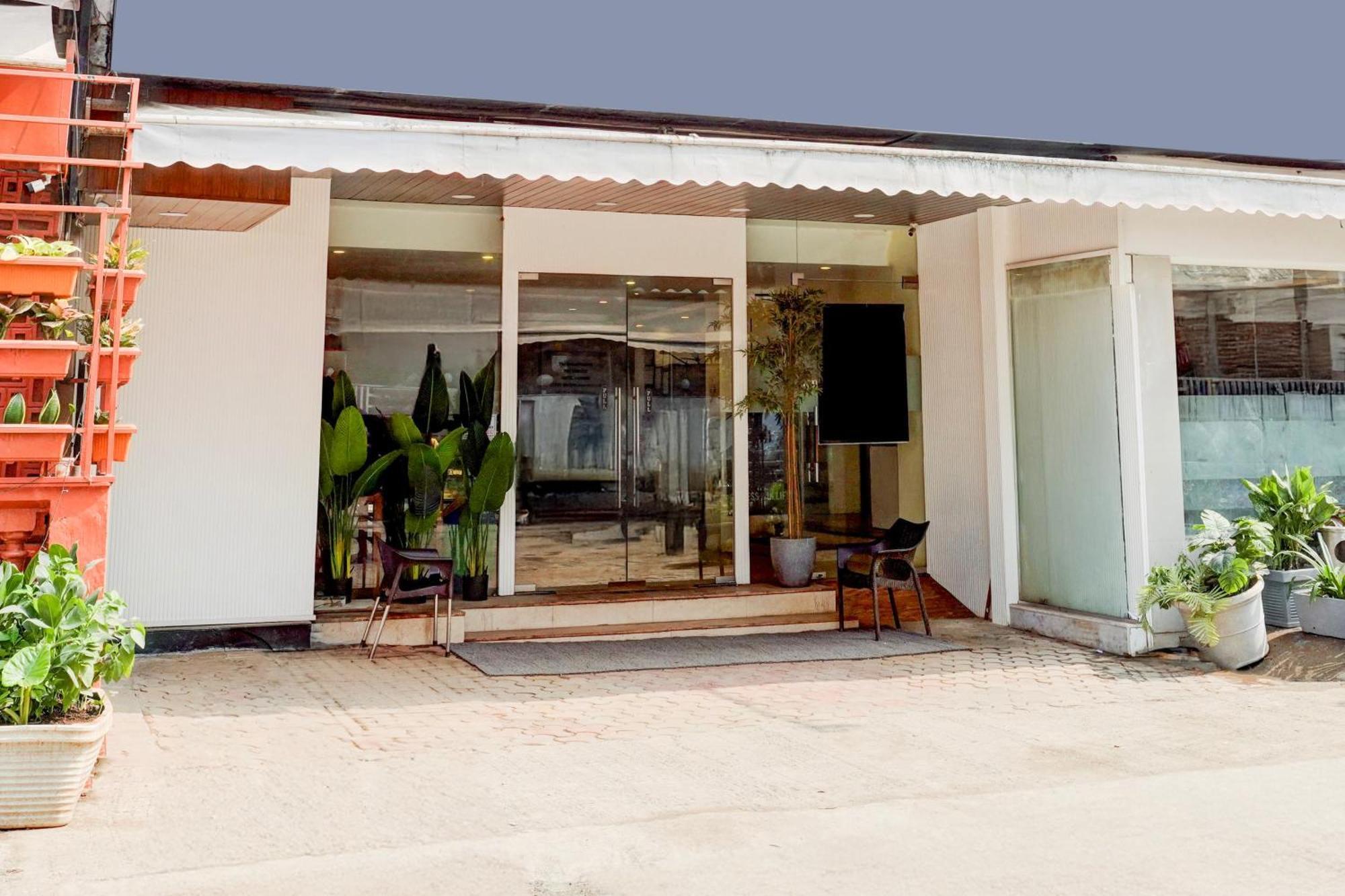 מלון מומביי Super Townhouse Khar The Unicontinental מראה חיצוני תמונה